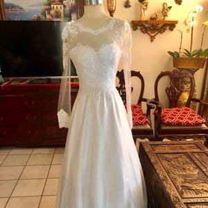 Wedding gown. Never worn